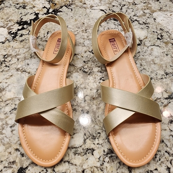 IDIFU strappy double cross Band silver gold Sandals 9.5 new - Picture 3 of 6